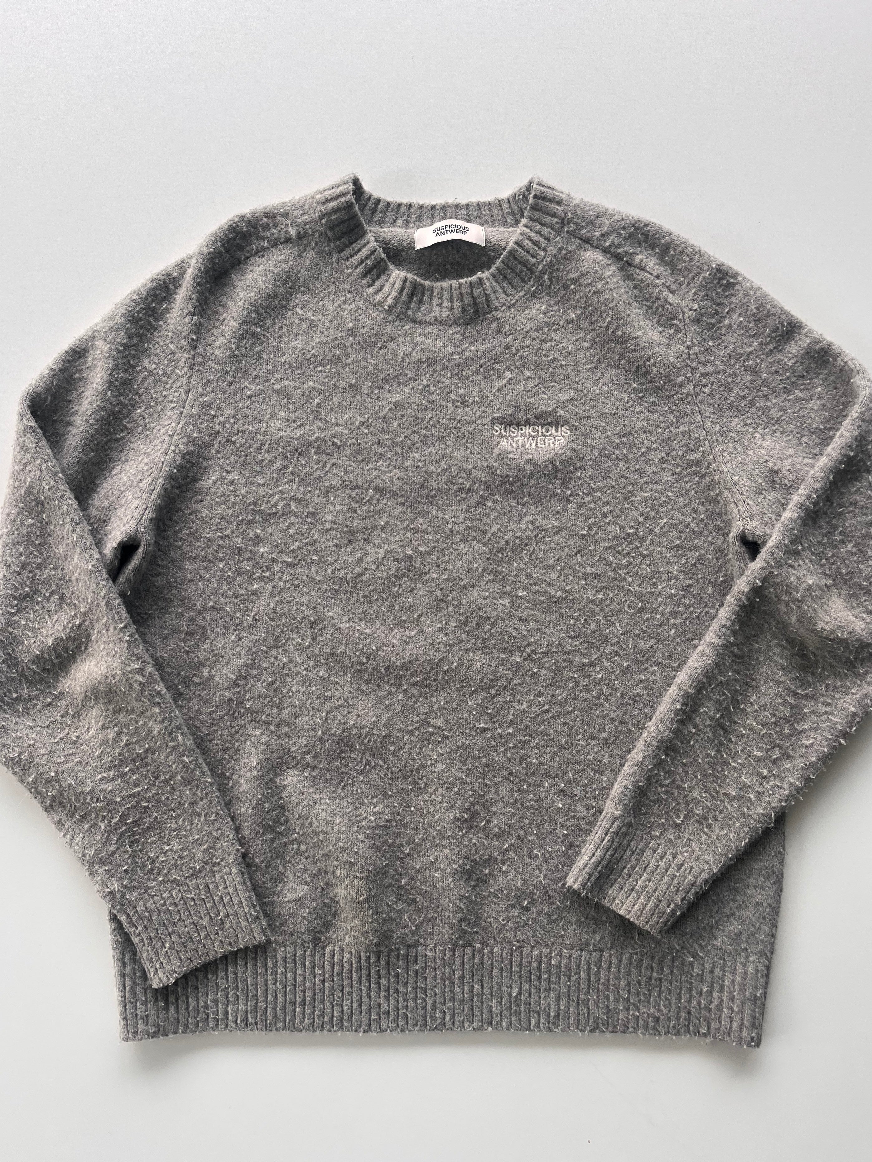 Suspicous Antwerp Knitsweater - M