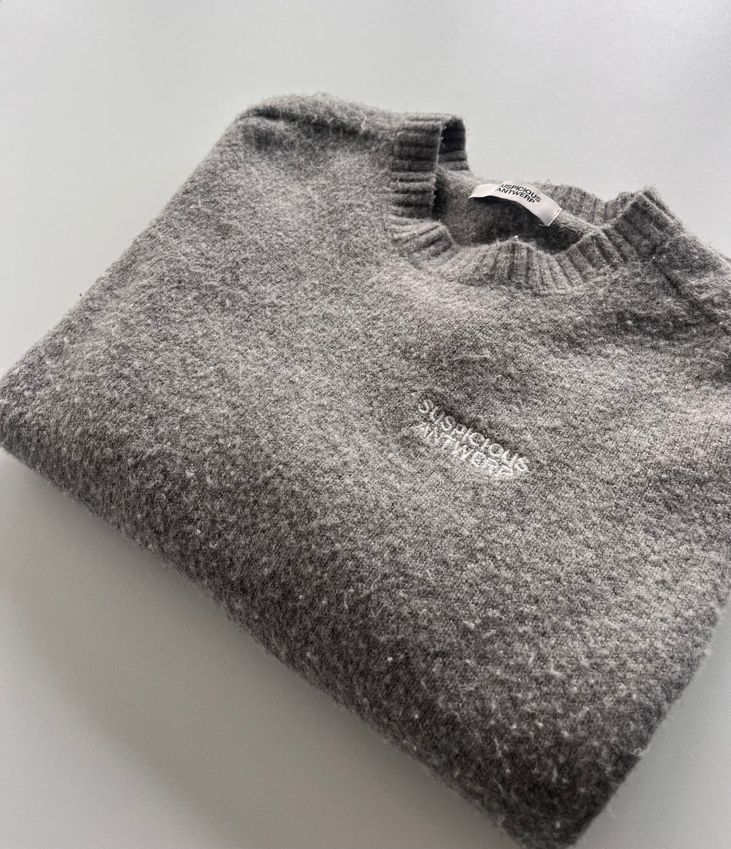 Suspicous Antwerp Knitsweater - M