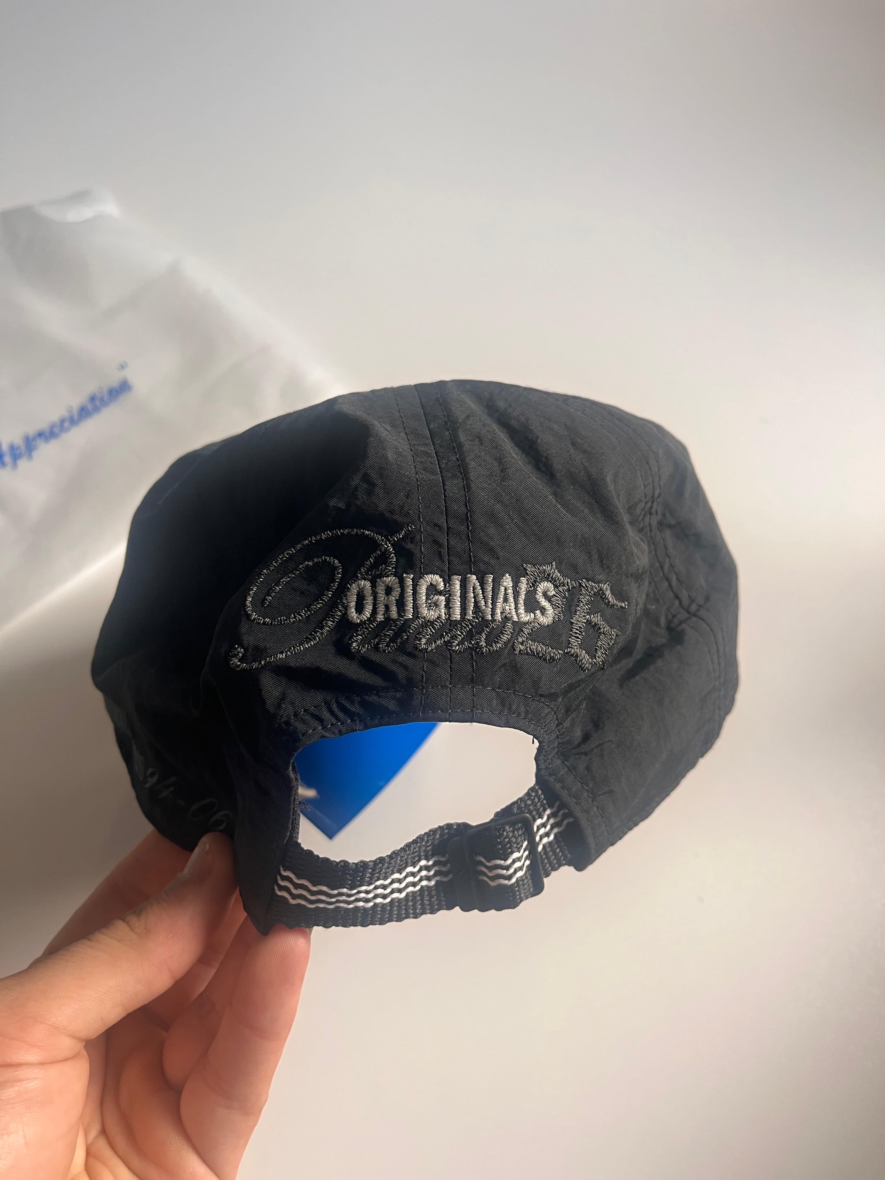 Adidas Pet - New