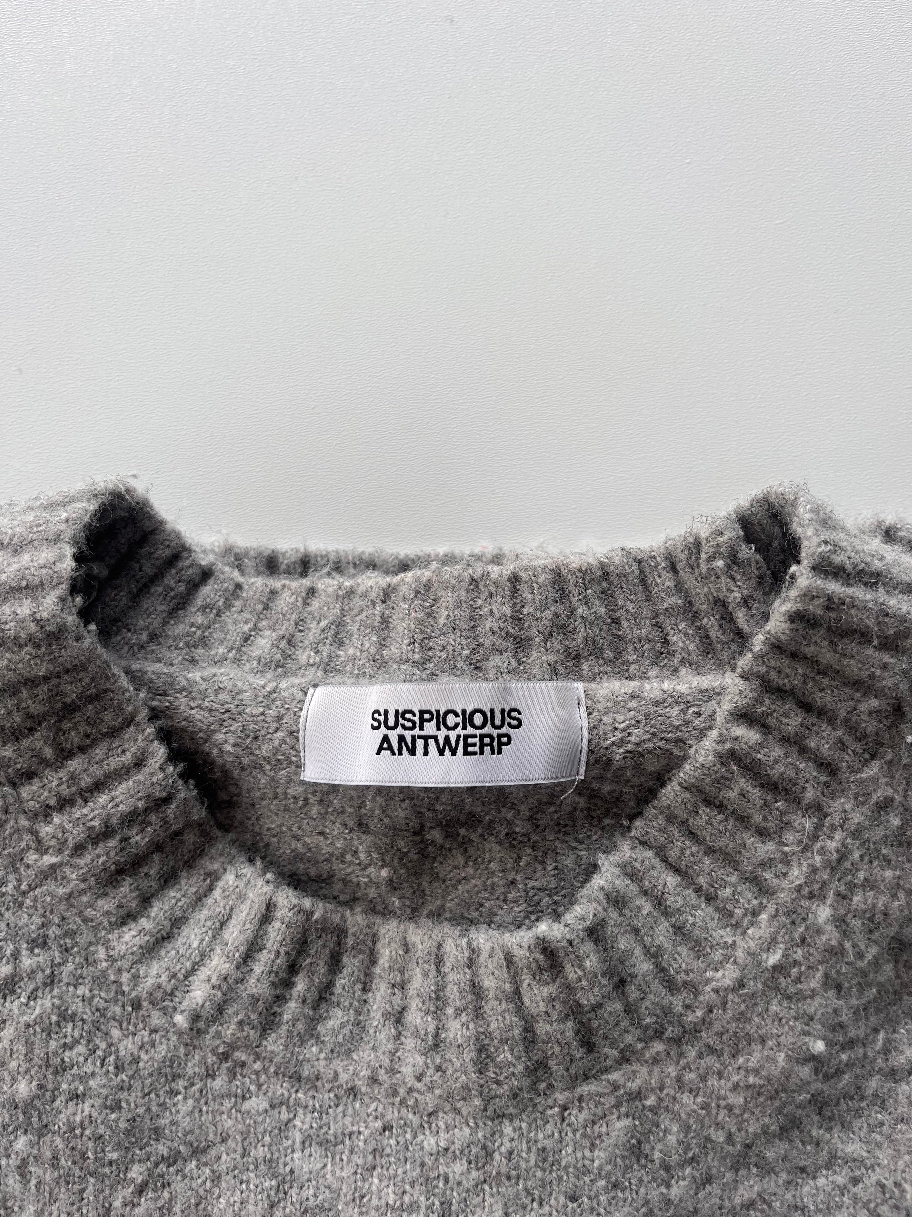 Suspicous Antwerp Knitsweater - M