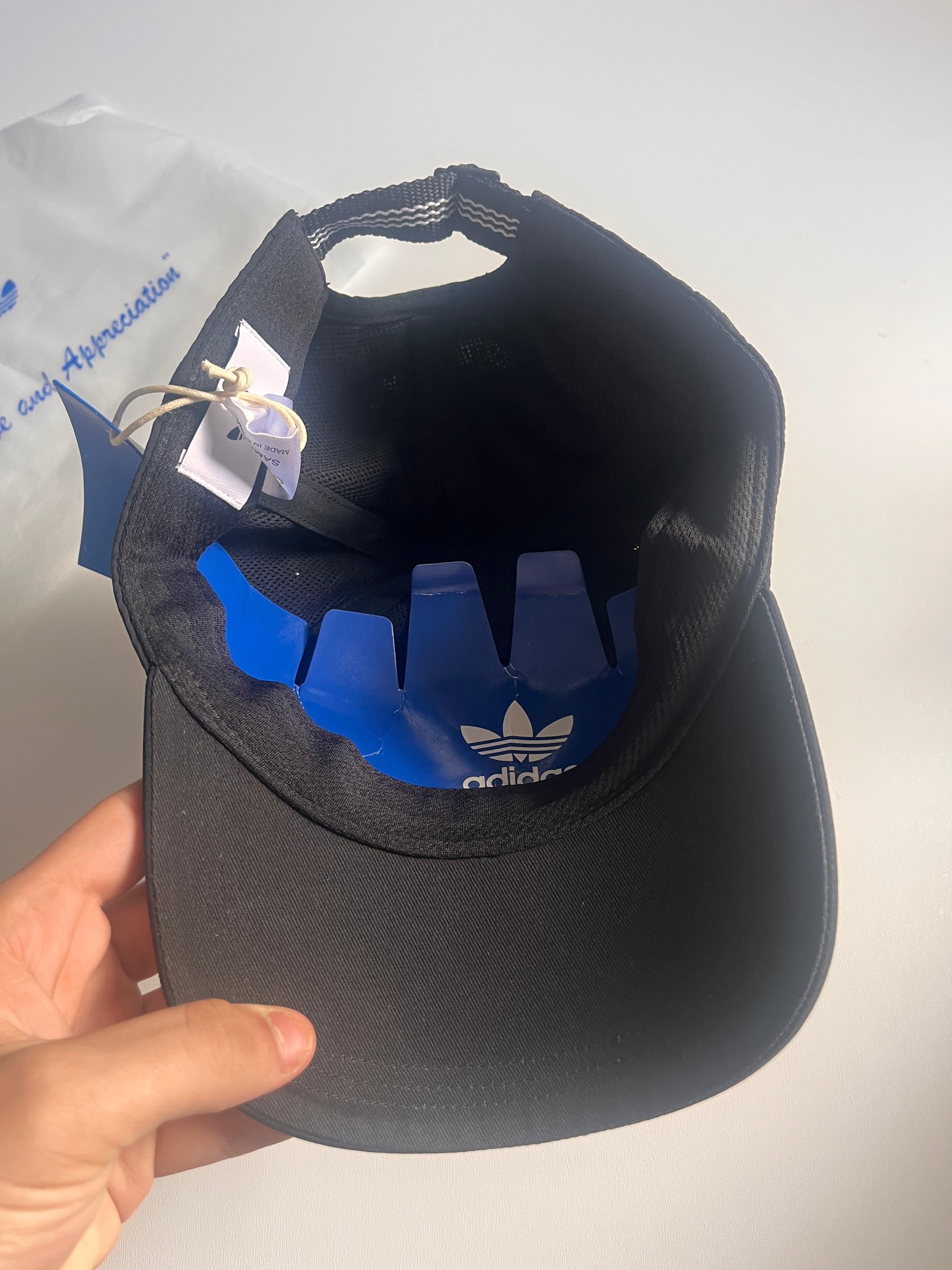 Adidas Pet - New