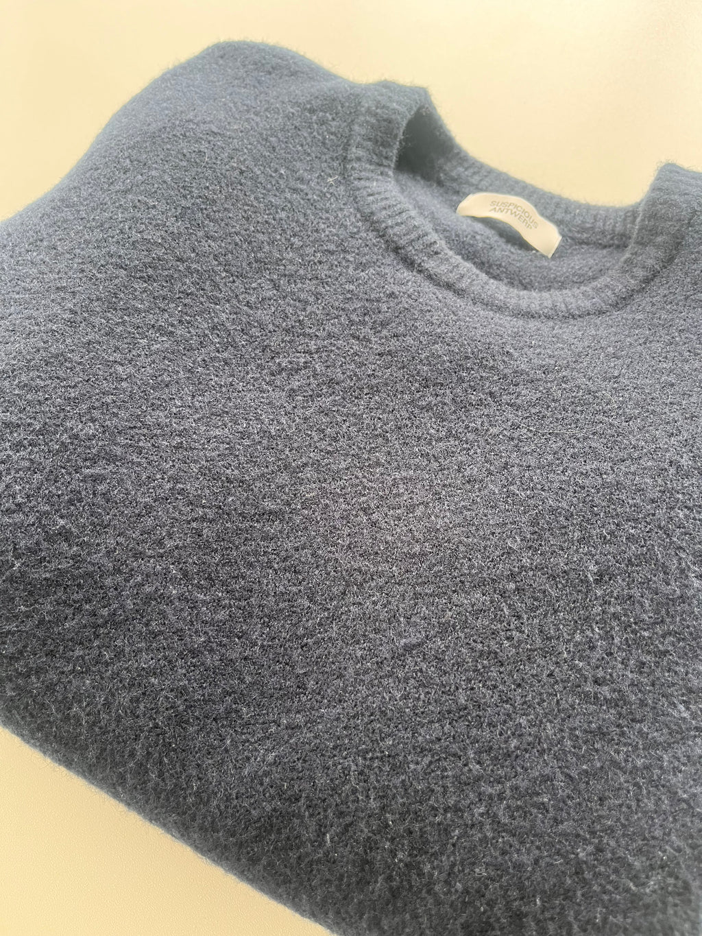 Suspicous Antwerp Knitsweater