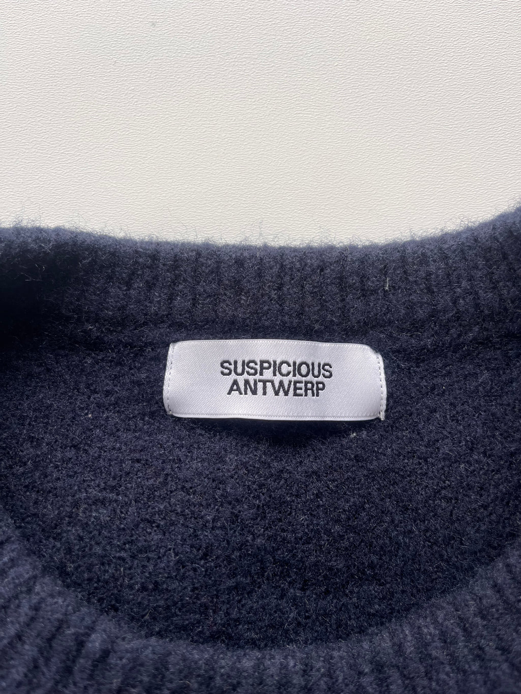 Suspicous Antwerp Knitsweater