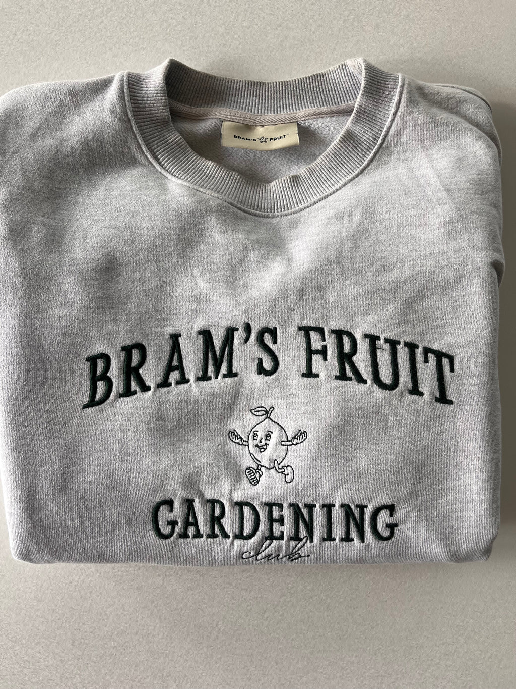 Brams Fruit Crewneck Sweater - L