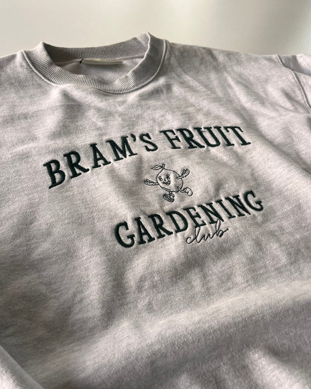 Brams Fruit Crewneck Sweater - L