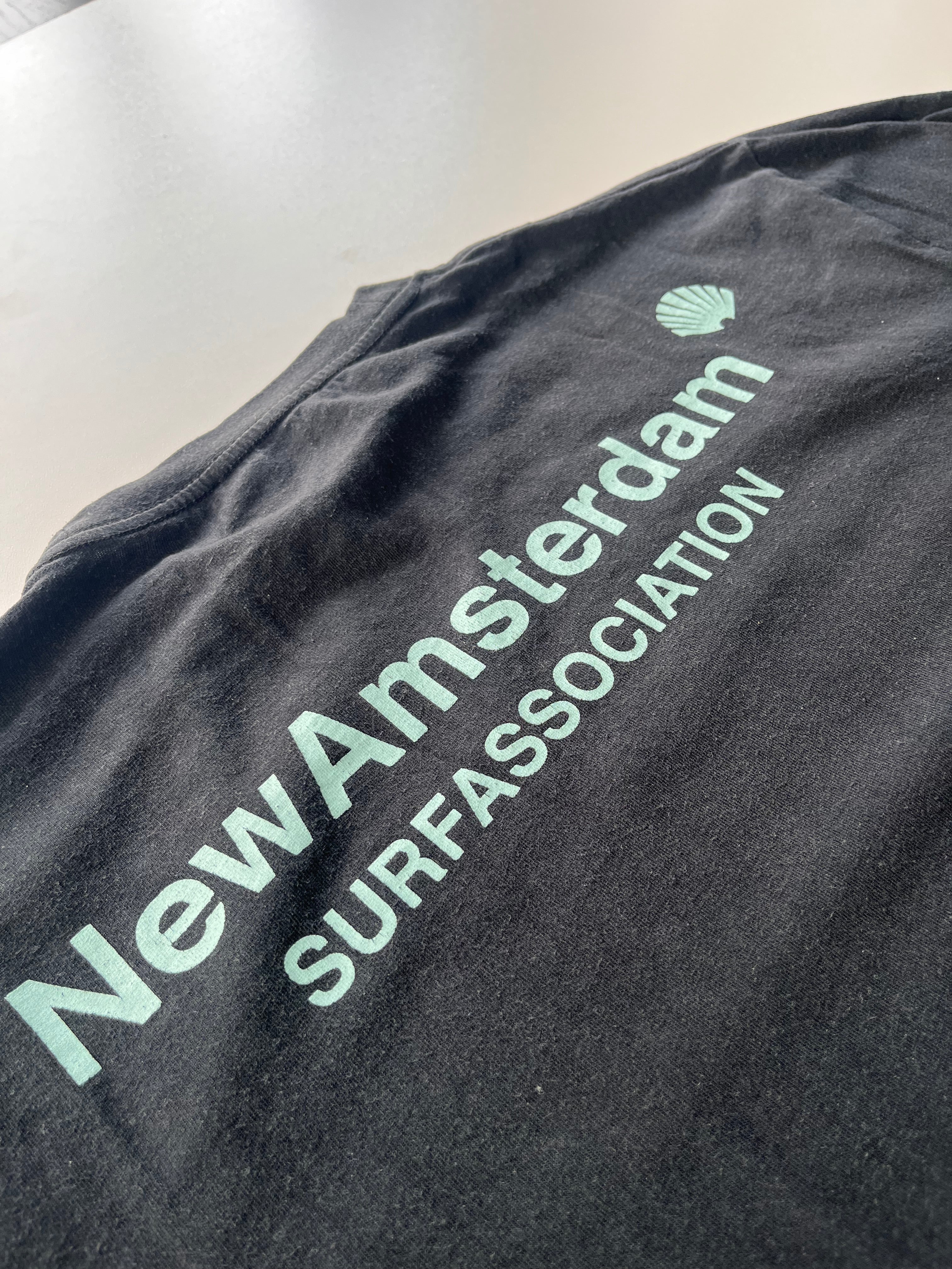 New Amsterdam Tshirt - L