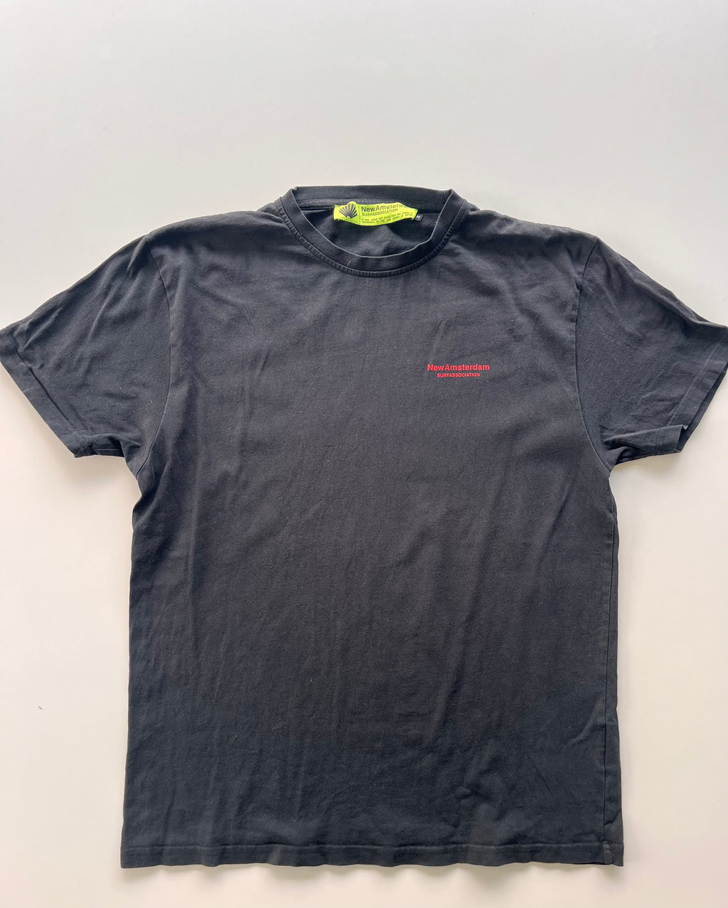 New Amsterdam Tshirt - M