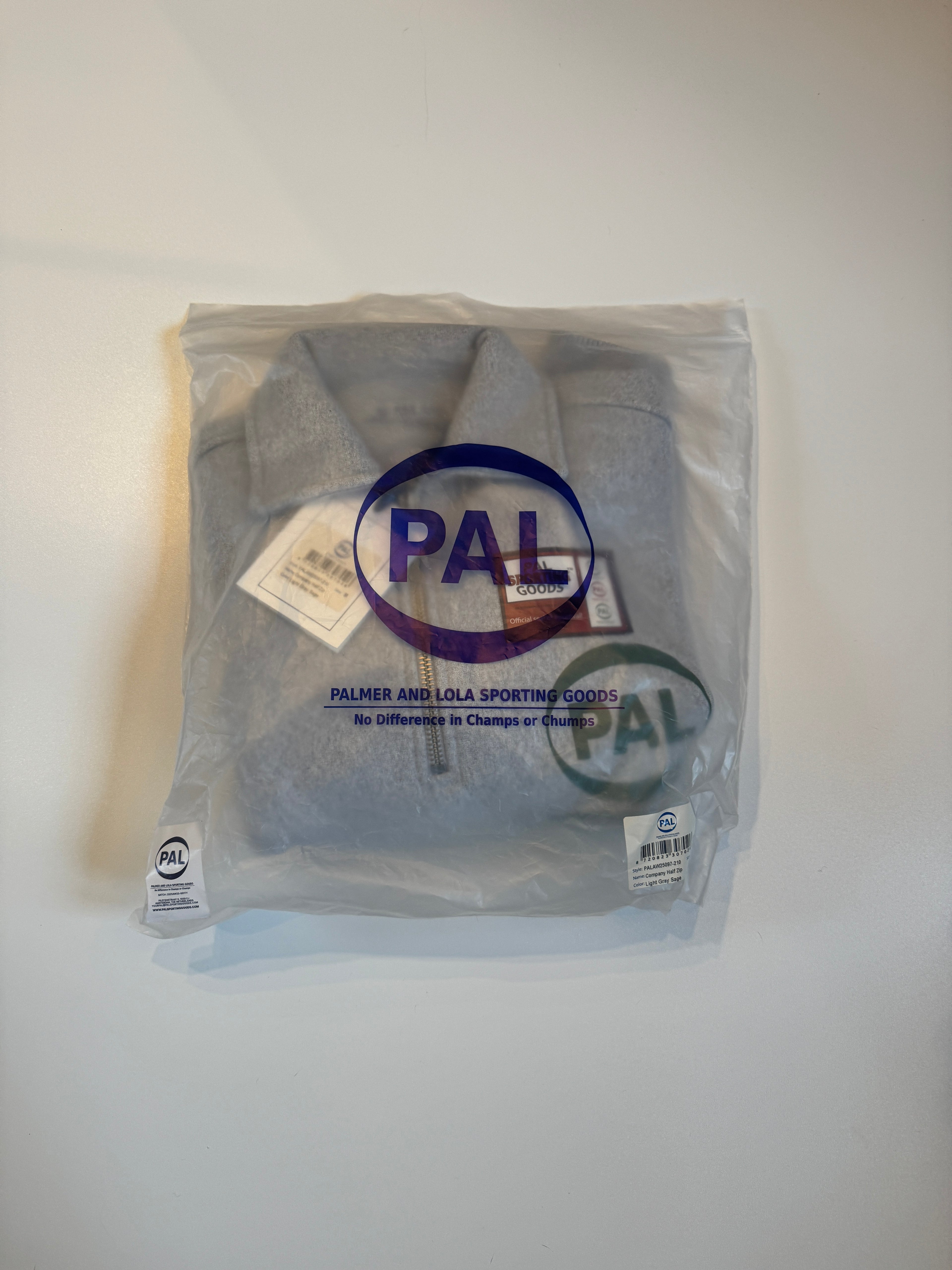 PAL sporting goods Pre Game Sweater with half zip and logo M