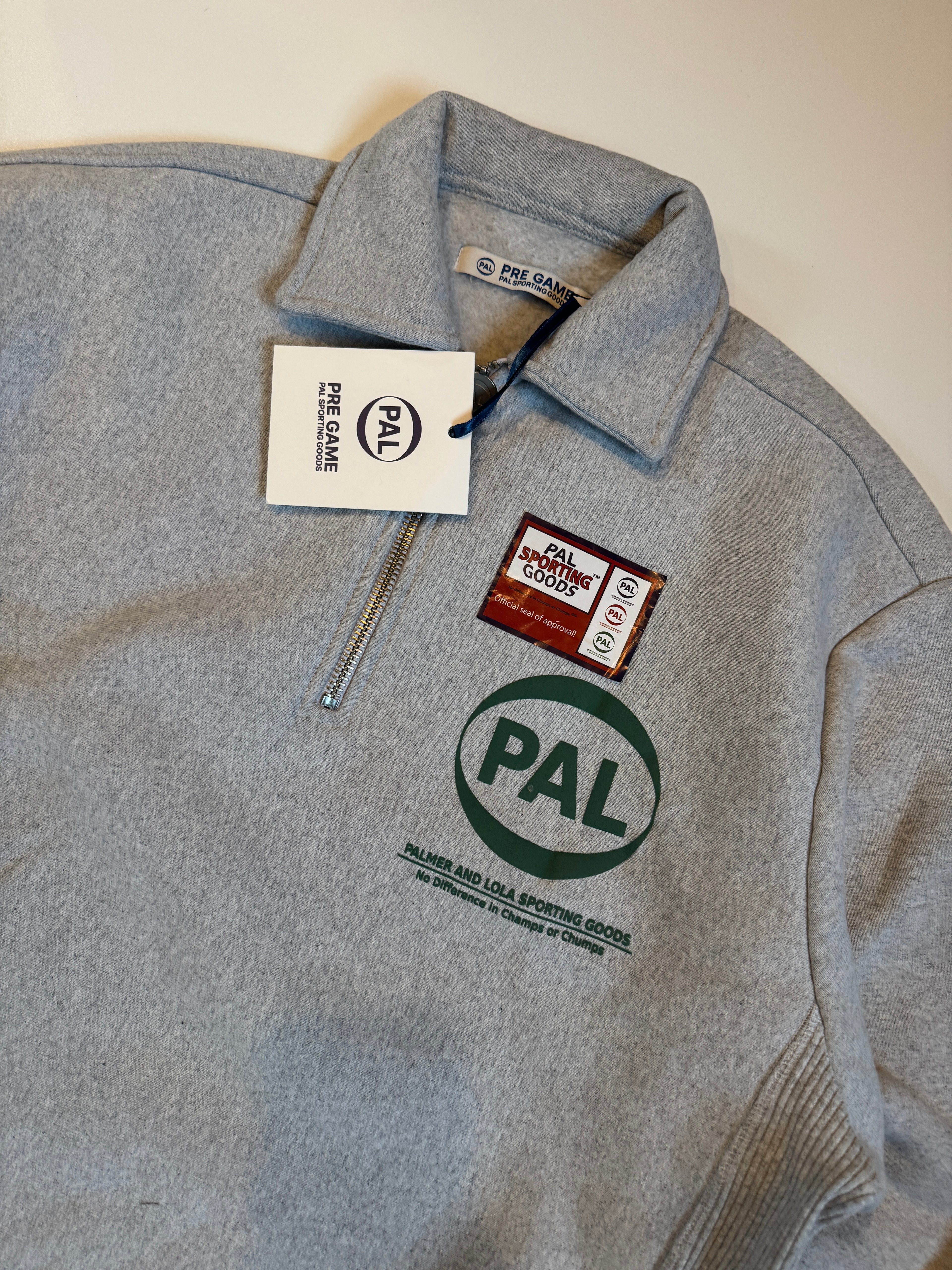 PAL sporting goods Pre Game Sweater with half zip and logo M