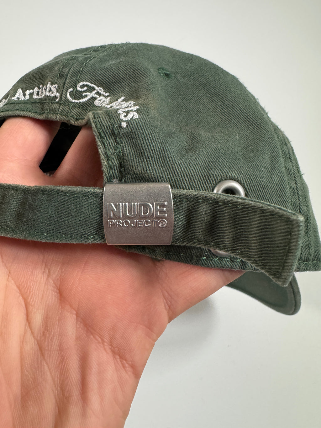 Nude project cap