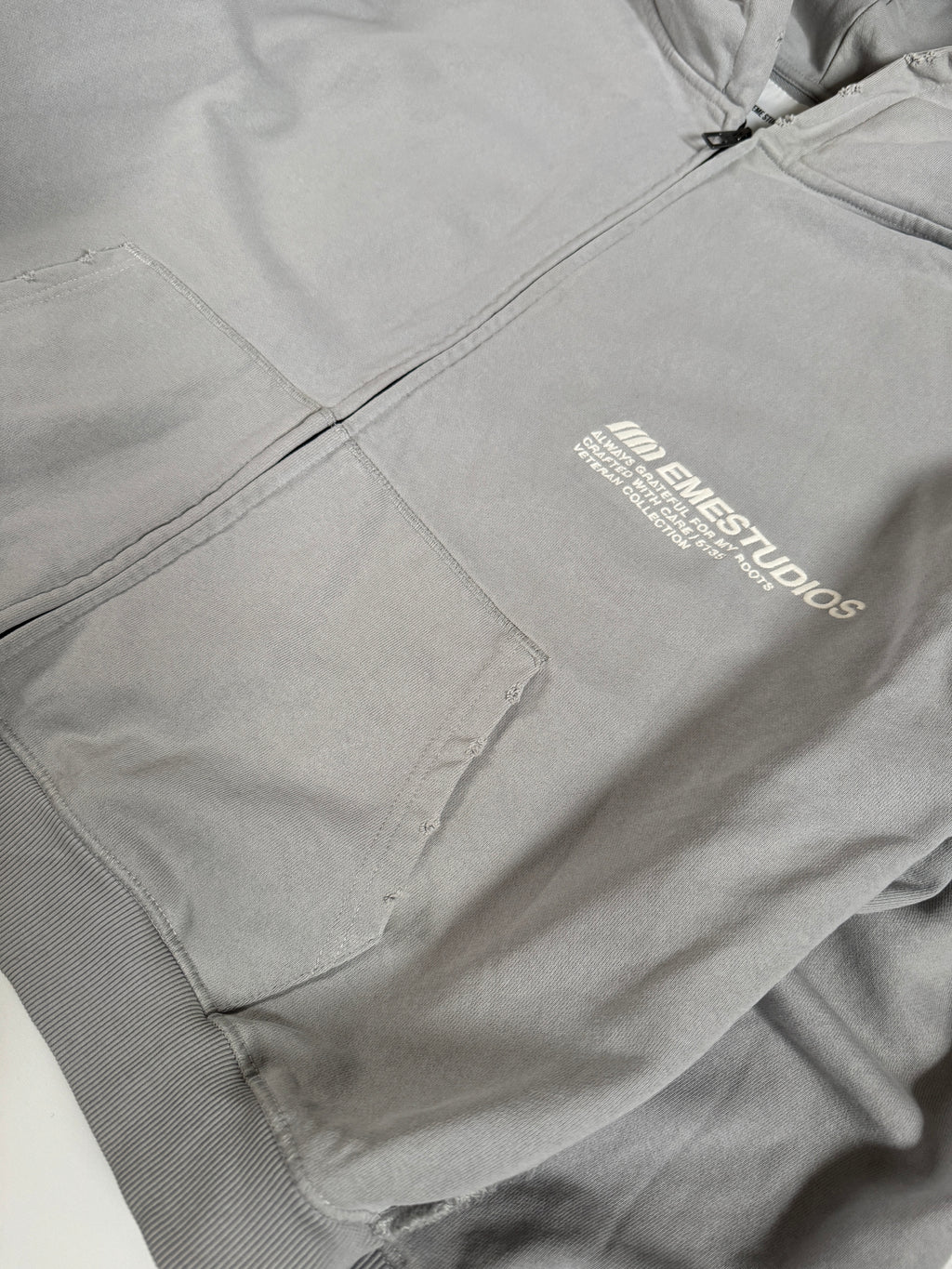 EME STUDIOS ALWAYS GRATEFUL Heather Grey Full Zip M