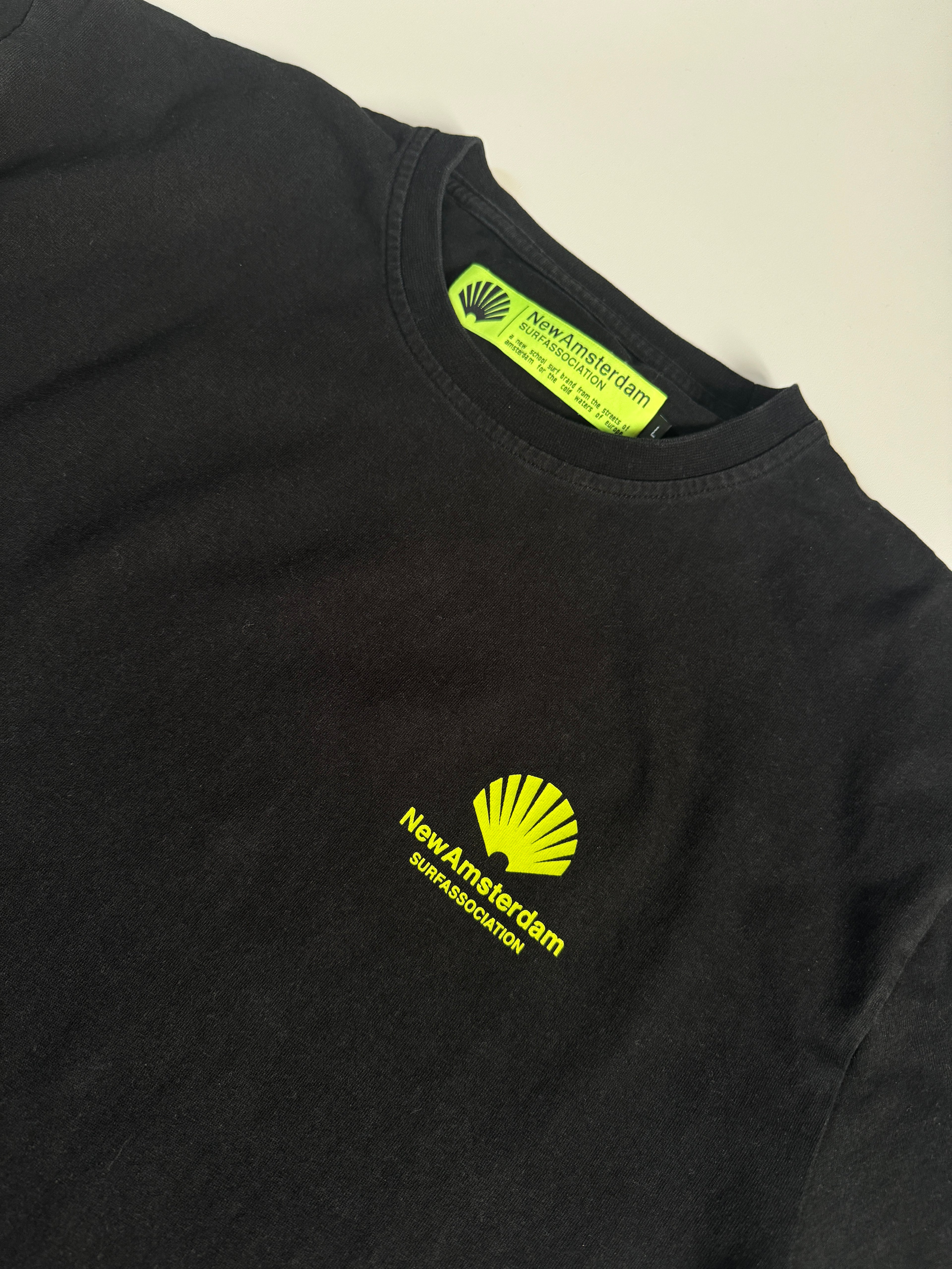 New Amsterdam Surf Association peacock T-shirt L