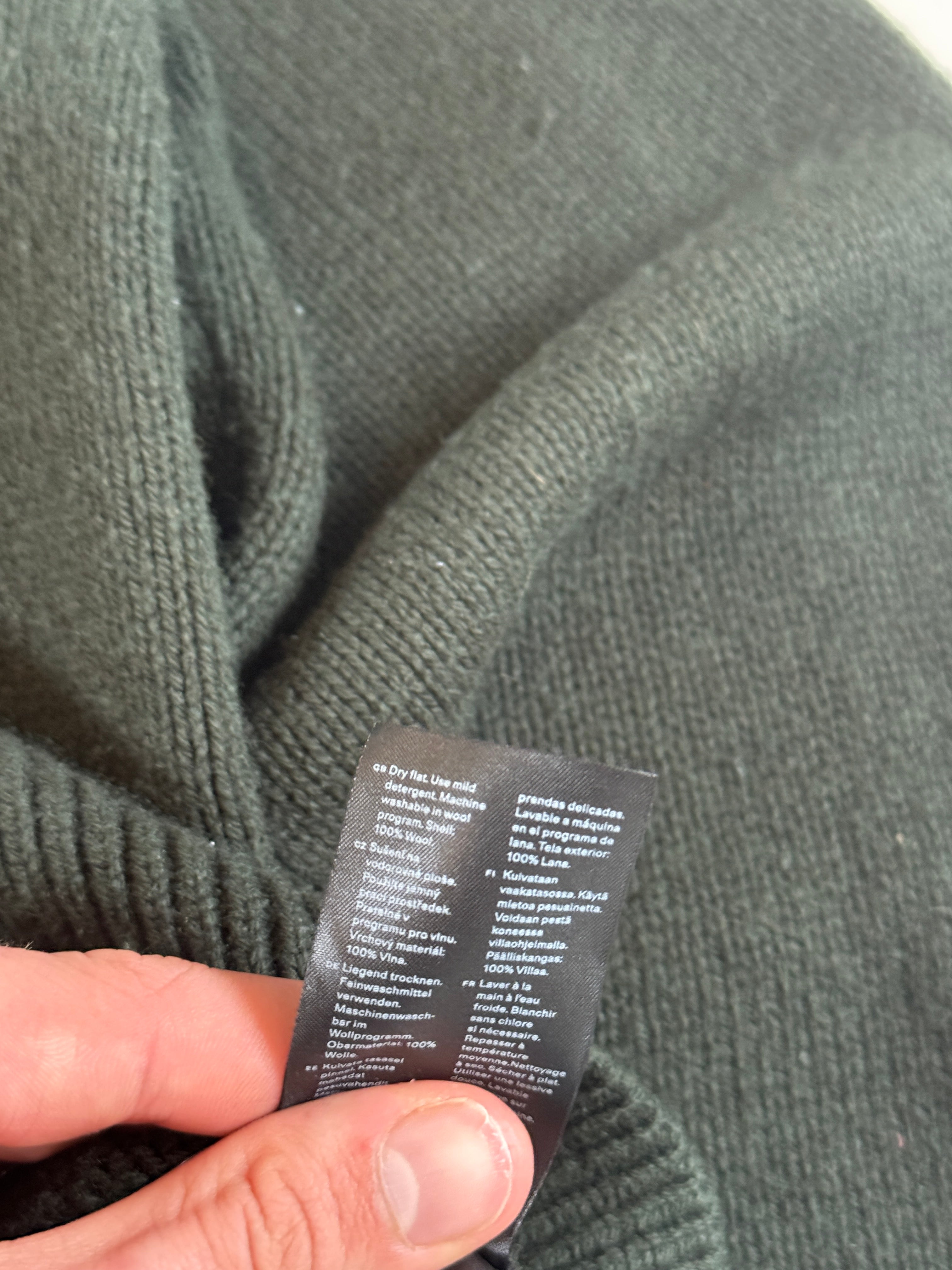 ARKET Knitted Wool Zip Polo Shirt XL 100% wool
