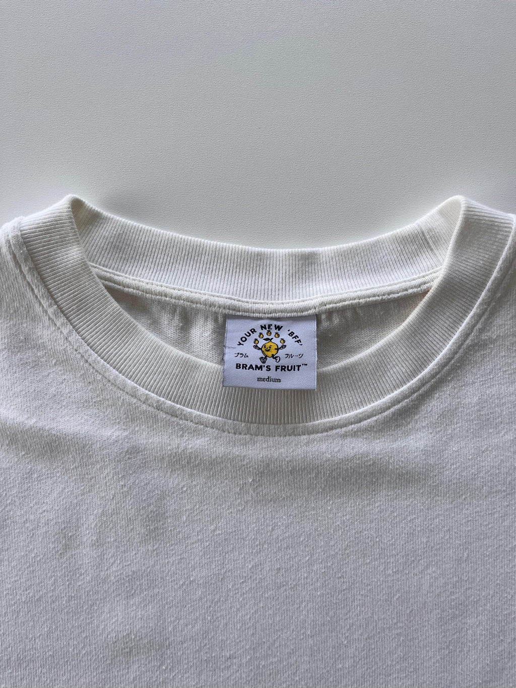 Brams Fruit Tshirt - M